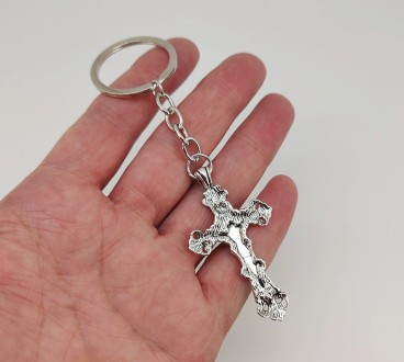 Брелок для ключей "Крест с распятием". Металл, размеры: длина общая 12,00 см., ш. . фото 3