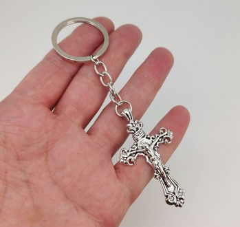 Брелок для ключей "Крест с распятием". Металл, размеры: длина общая 12,00 см., ш. . фото 2