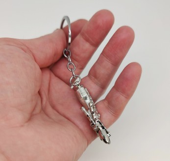 Брелок для ключей "Мотоцикл" (цвет серебро). Металл, размеры: длина общая 110,00. . фото 5