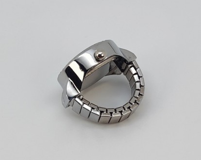 Годинник-кільце на палець кварцовий (колір-срібло), з чорним циферблатом і розтя. . фото 5