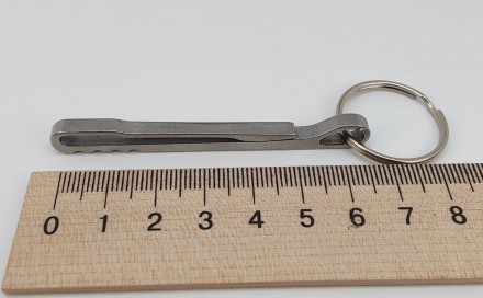 Металлический зажим для ключей на ремень. Размеры: длина 7,00 см., ширина 0,40 с. . фото 6