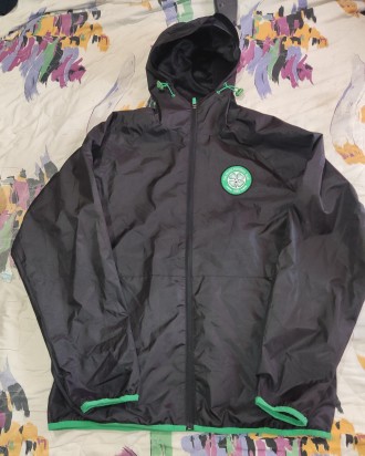 Футбольная ветровка с капюшоном FC Celtic official merchandise, размер-L, длина-. . фото 5