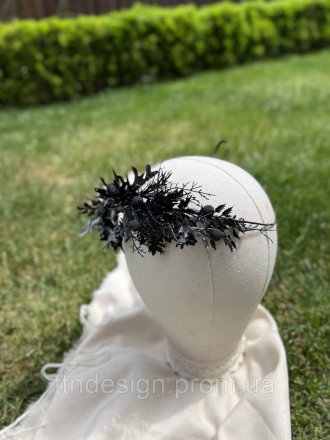  
? Асиметричний чорний вінок для Хеллоуіну з штучних квітів
 
Готуєтесь до Хелл. . фото 3