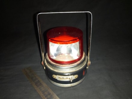 Двухцветный переносной фонарь из СССР. Олимпиада-80. . фото 2