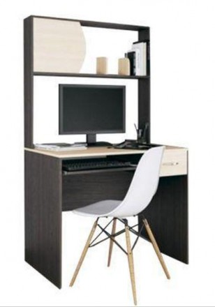 Письмовий стіл Люкс 3 має стриманий і строгий дизайн. У ньому немає жодної зайво. . фото 3