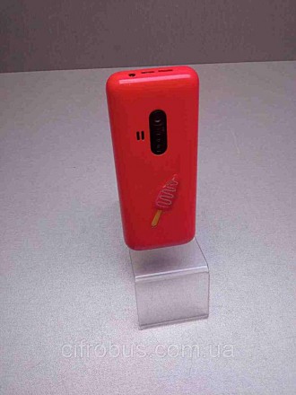Телефон, поддержка двух SIM-карт, разрешение 320x240, камера 2 МП, слот для карт. . фото 3