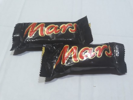 Шоколадні батончики снікерс.  Марс .  
Вага 18  грм       Ціна   6 грн
 Нескві. . фото 3