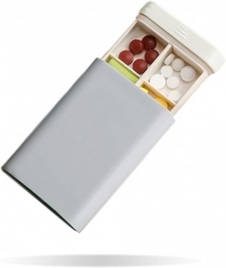 Контейнер для таблеток на 6 відділення сірий
Органайзер розділений на 3 частини . . фото 3