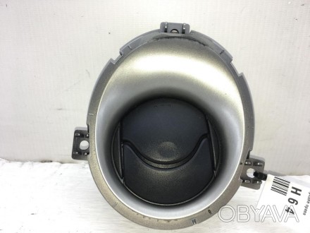 Решетка вентиляционная передняя правая NISSAN JUKE 2010-2014 687601KE0A