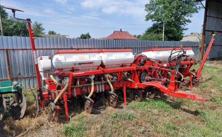 Пневматична просапна сівалка Planter D8 Agromaster 
з дисковими сошниками для т. . фото 4