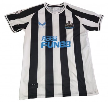 Футболка FC Newcastle United, размер-S, длина-67см, под мышками-50см, в хорошем . . фото 3