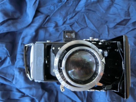 Камера была изготовлена в Германии в 30-е годы прошлого века, но до сих пор прек. . фото 5