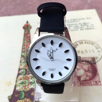 Часы женские Dade black white. Киев. фото 1 Часы женские Dade black white. Киев. фото 1