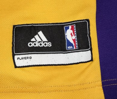 Баскетбольная майкa Adidas NBA Los Angeles Lakers, Howard, размер-2XL, длина-78с. . фото 9