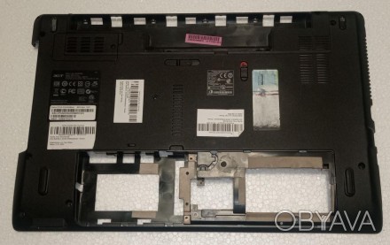 Нижня частина корпуса (поддон) з ноутбука Acer Aspire 5551G AP0C90004100

Без . . фото 1