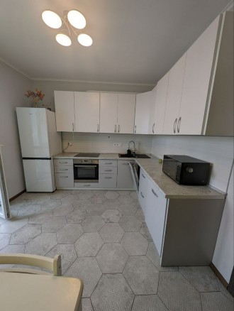 Продаж 2к квартири в ЖК Яскравий. Київ. фото 1 Продаж 2к квартири в ЖК Яскравий. Київ. фото 1