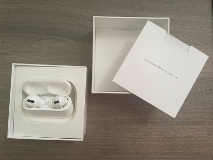 AirPods (Air Pods) Pro 2020 року, модель MWP22.
Кейс працює добре, без ньюансів. . фото 8