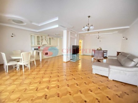 4-комнатная квартира, 176.00 кв.м. Київ. фото 1 4-комнатная квартира, 176.00 кв.м. Київ. фото 1