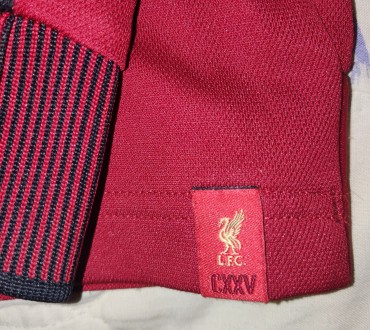 Футбольная кофта New Balance FC Liverpool season 2017/18, размер-XL, длина-70см,. . фото 9