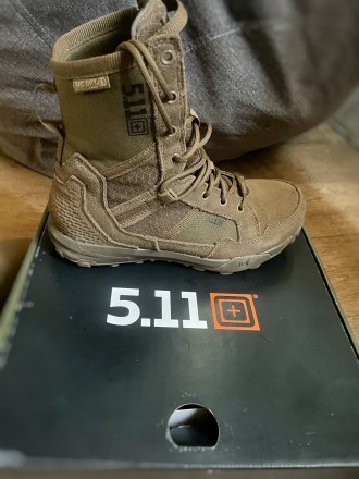 ЧЕРЕВИКИ ТАКТИЧНІ "5.11 TACTICAL A/T 8' BOOT" DARK COYOTE

Нові. . фото 2