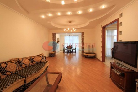 3-комнатная квартира, 162.00 кв.м. . фото 3 вул. Панаса Мирного 10,
ЖК Введенський,
Печерський р-н.
* Площа 162/100/20 к. . фото 3
