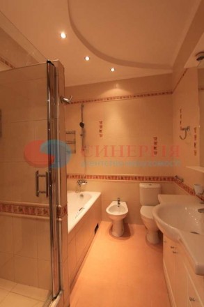 3-комнатная квартира, 162.00 кв.м. . фото 9 вул. Панаса Мирного 10,
ЖК Введенський,
Печерський р-н.
* Площа 162/100/20 к. . фото 9