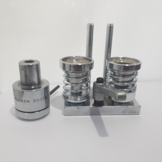 Матрица для профессиональной обтяжки пуговицы тканью № 18. Одесса. фото 1