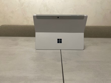 Планшет Microsoft Surface Go 1824, 10,1" IPS, Intel 4415Y, 4GB, 64GB SSD. Г. . фото 6