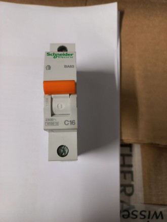 Автоматичний вимикач Schneider Electric C16  ( Виробництво Болгария) новий. Маю . . фото 2