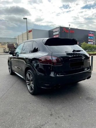 Porsche Cayenne — это изысканный внедорожник, который объединяет в себе вы. . фото 3