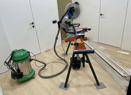 Монтаж, встановлення плінтусу, фарбування. Киев. фото 1