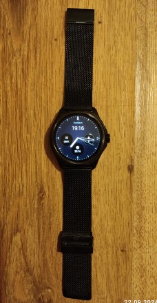 Продам смарт годинник TicWatch Pro 5 повна комплектація плюс металевий браслет. . . фото 2