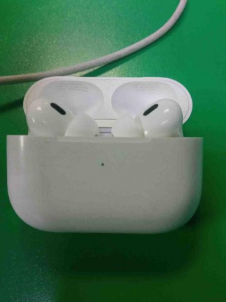 AirPods Pro 2nd generation with MagSafe Charging Case USB-C (MTJV3) - це бездрот. . фото 3