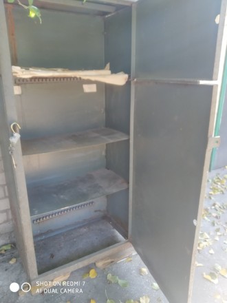 Продам металлический шкаф для инструмента. Павлоград. фото 1 Продам металлический шкаф для инструмента. Павлоград. фото 1