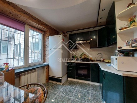 Продаж 4к з меблями та технікою у ЦМ р-ні поряд із парком. Кривий Ріг. фото 1 Продаж 4к з меблями та технікою у ЦМ р-ні поряд із парком. Кривий Ріг. фото 1