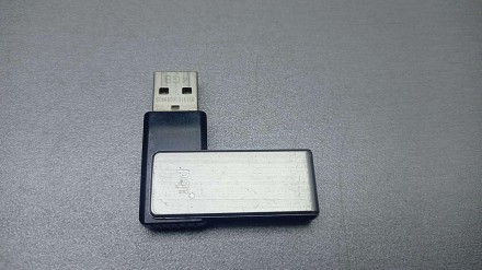 Флешка USB 4Gb — пам'яткий пристрій, що використовує як носій флешпам'ять, і під. . фото 6