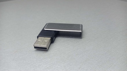 Флешка USB 4Gb — пам'яткий пристрій, що використовує як носій флешпам'ять, і під. . фото 10