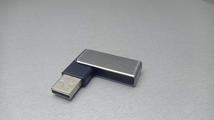 Флешка USB 4Gb — пам'яткий пристрій, що використовує як носій флешпам'ять, і під. . фото 9