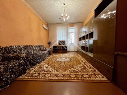 Продаж просторої 3к сталінки КРЕС (Січеславська). Кривий Ріг. фото 1 Продаж просторої 3к сталінки КРЕС (Січеславська). Кривий Ріг. фото 1