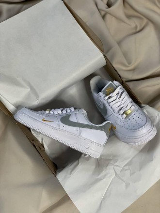 Кроссовки женские белые Nike Air Force 1
Женские кроссовки Найк Аир Форс 1 в низ. . фото 8