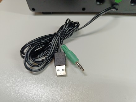 ПРОДАМ Саундбар колонка компьютерный rgb - usb - мини led. Звук достойний, є під. . фото 6