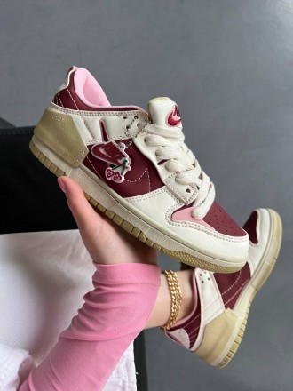 Кроссовки женские белые Nike Dunk Low Disrupt 2 Valentines Day
Женские кроссовки. . фото 2