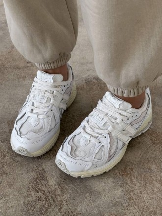 Кроссовки женские белые New Balance 1906D White Beige
Женские кроссовки Нью Беле. . фото 11