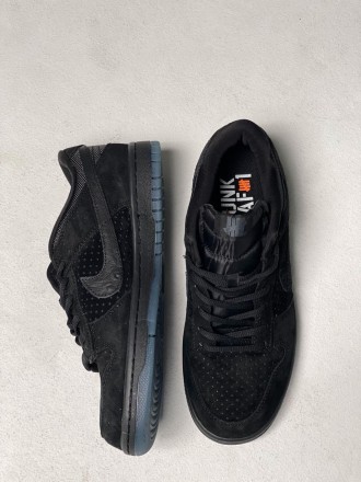 Кроссовки женские черные Nike Undefeated Sb Dunk Low Black Blue
Женские кроссовк. . фото 10