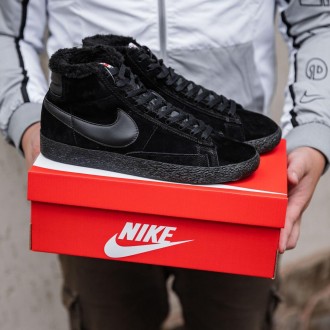 Кроссовки зимние мужские черные Nike Blazer Black
Мужские зимние кроссовки Nike . . фото 6