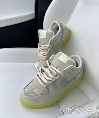 Кроссовки женские серые Nike SB Dunk Low Mummy
Женские кроссовки Найк Данк в сер. . фото 1