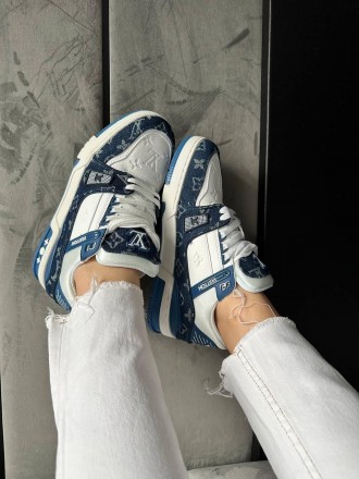 Кроссовки женские белые Louis Vuitton Trainer White Blue
Женские кроссовки Луи В. . фото 5