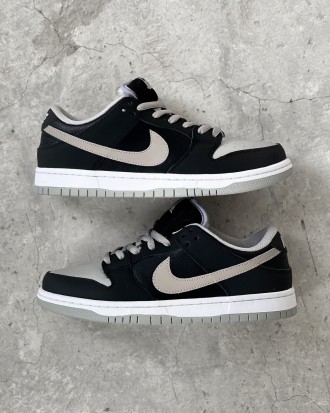 Кроссовки женские черные зимние Nike Dunk Мех
Зимние женские кроссовки Nike SB D. . фото 3