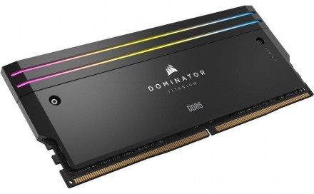 Пам’ять CORSAIR DOMINATOR TITANIUM RGB DDR5 поєднує у собі строгий вишуканий диз. . фото 6