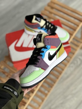 Кроссовки мужские разноцветные Jordan Retro 1 Multicolor
Невероятно стильная рас. . фото 7